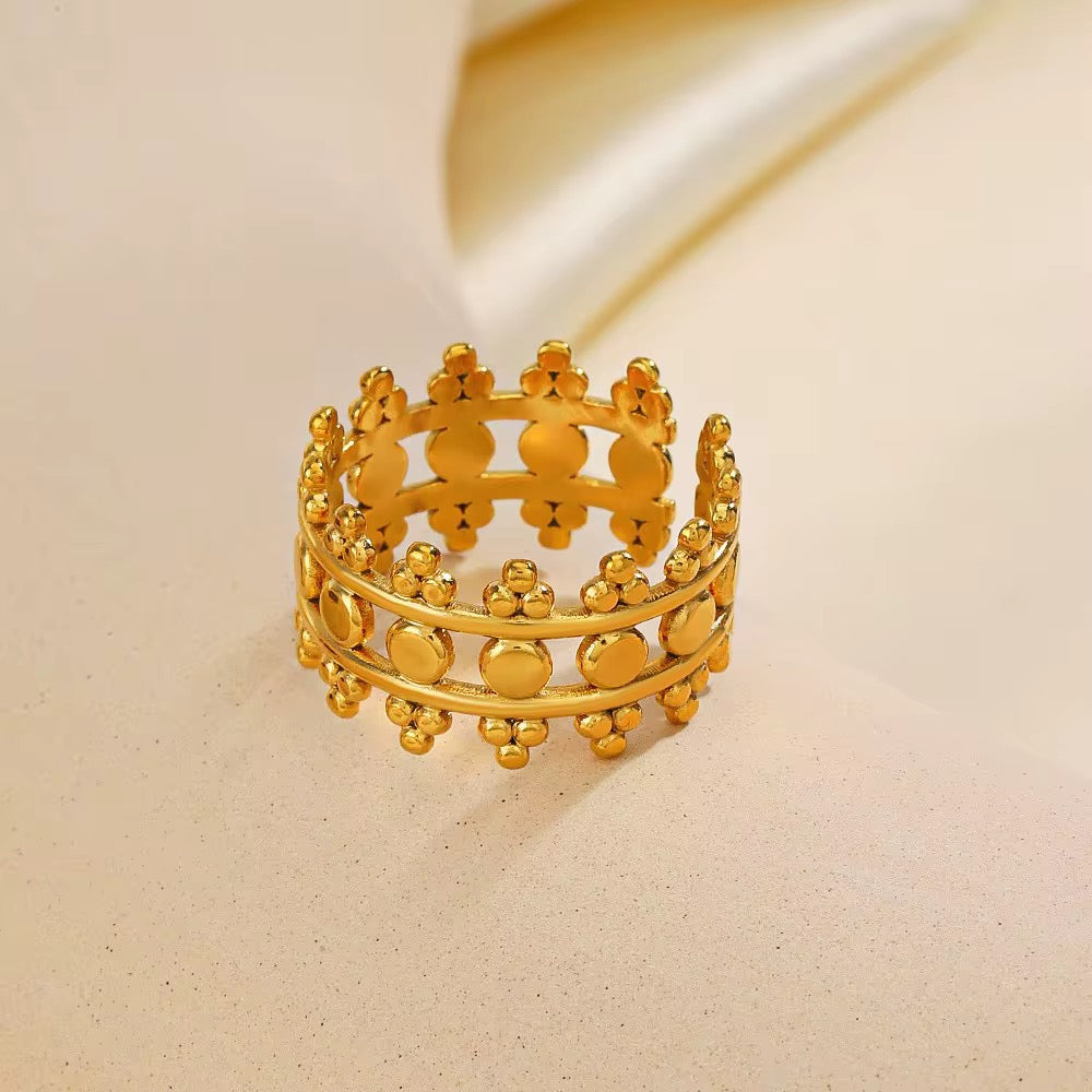 Royal crown ring