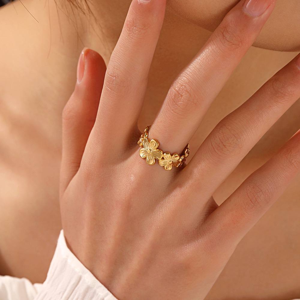 Flower ring