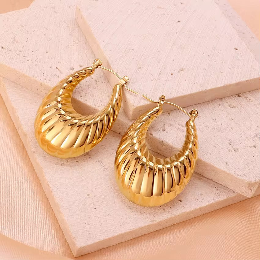 Croissant earrings