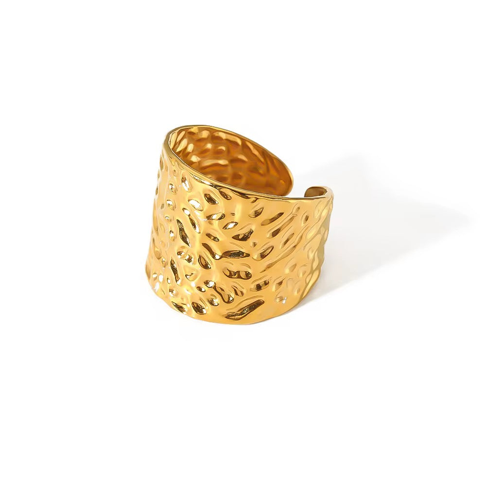 Textured ring