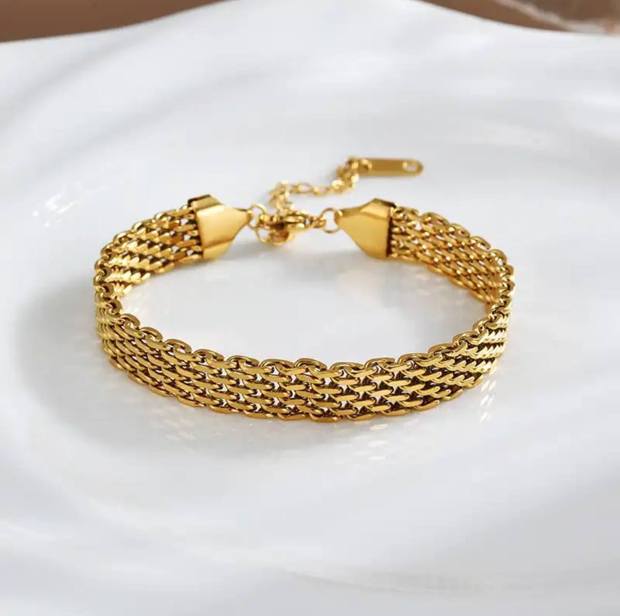 Chain bracelet