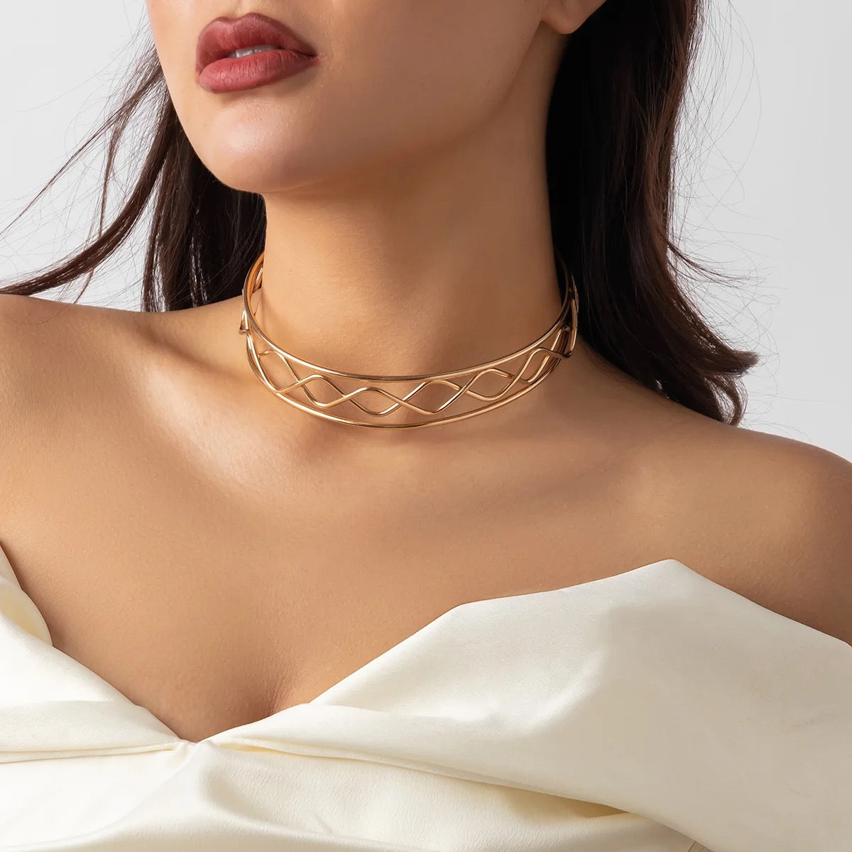 Twisted choker