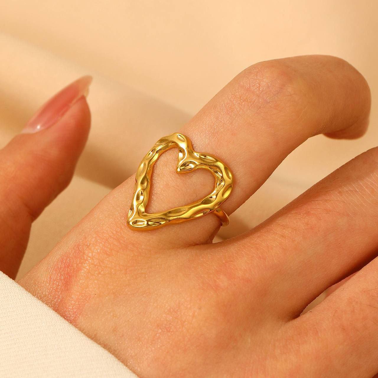 Heart ring